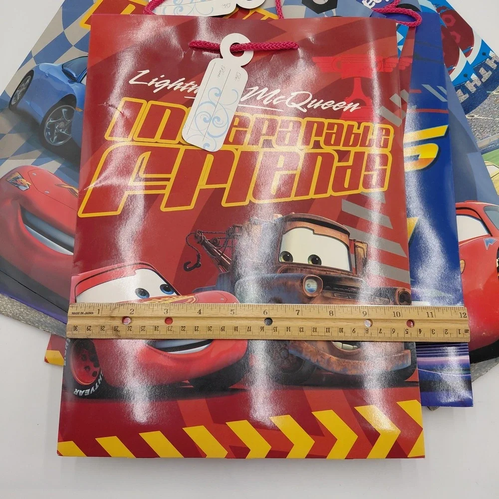 Disney PIXAR Cars 9 Present Giftbags NEW 14